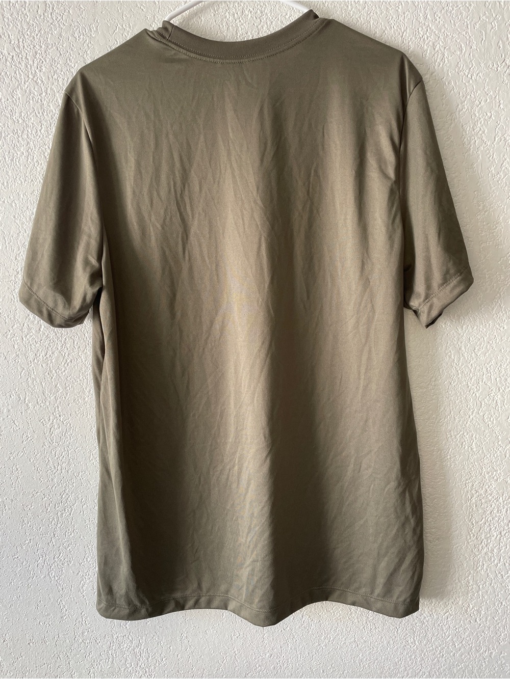 Nike Men's Olive Short Sleeve Dry-Fit Crew Tee with White Swoosh-NWT - Picture 2 of 5